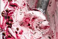 No-Churn Homemade Blackberry Chocolate Chip Dream