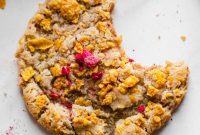 Crispy Strawberry Cornflake Delights