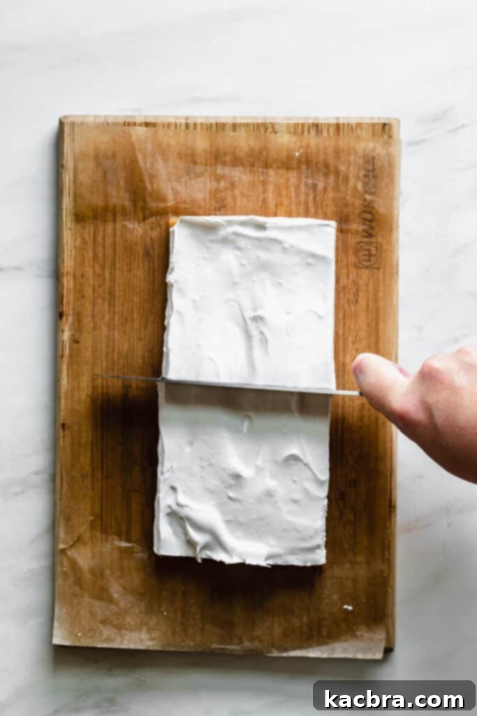 Karamel ve marshmallow barlarını dilimlere ayırma