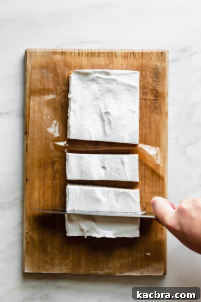 Düzgünce kesilmiş marshmallow karamel barları