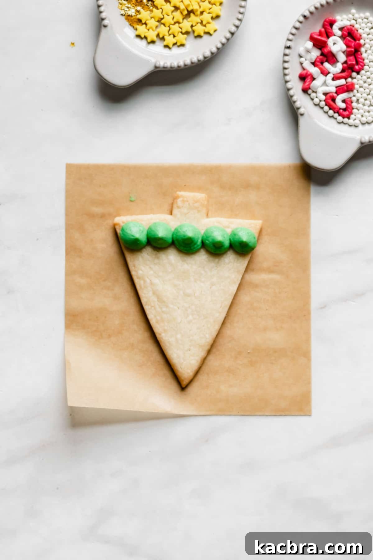 Dollops of icing to start the decorating.